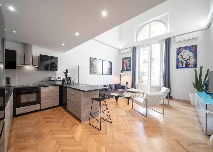 Triplex Gallia Luxe Daire *